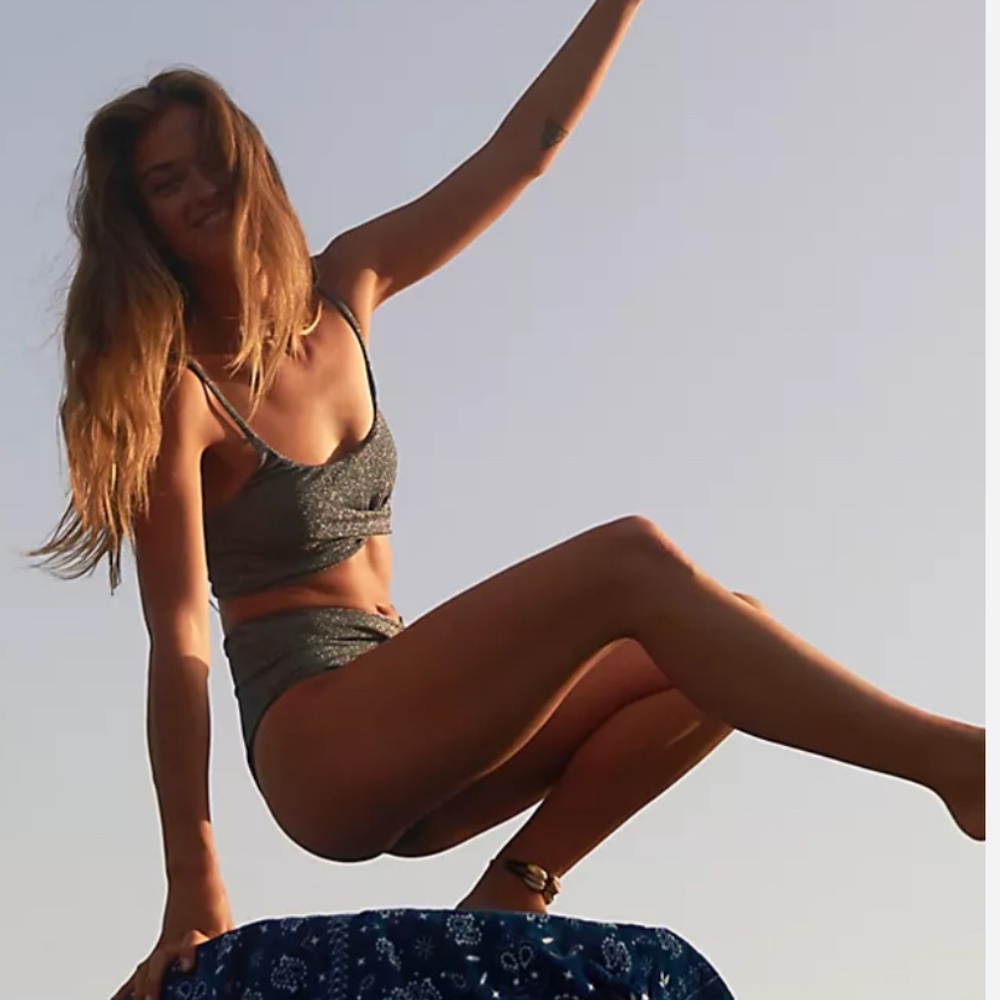 NWT Beach Riot~Free People Zurie Bikini Bottoms Midnight Carbon M